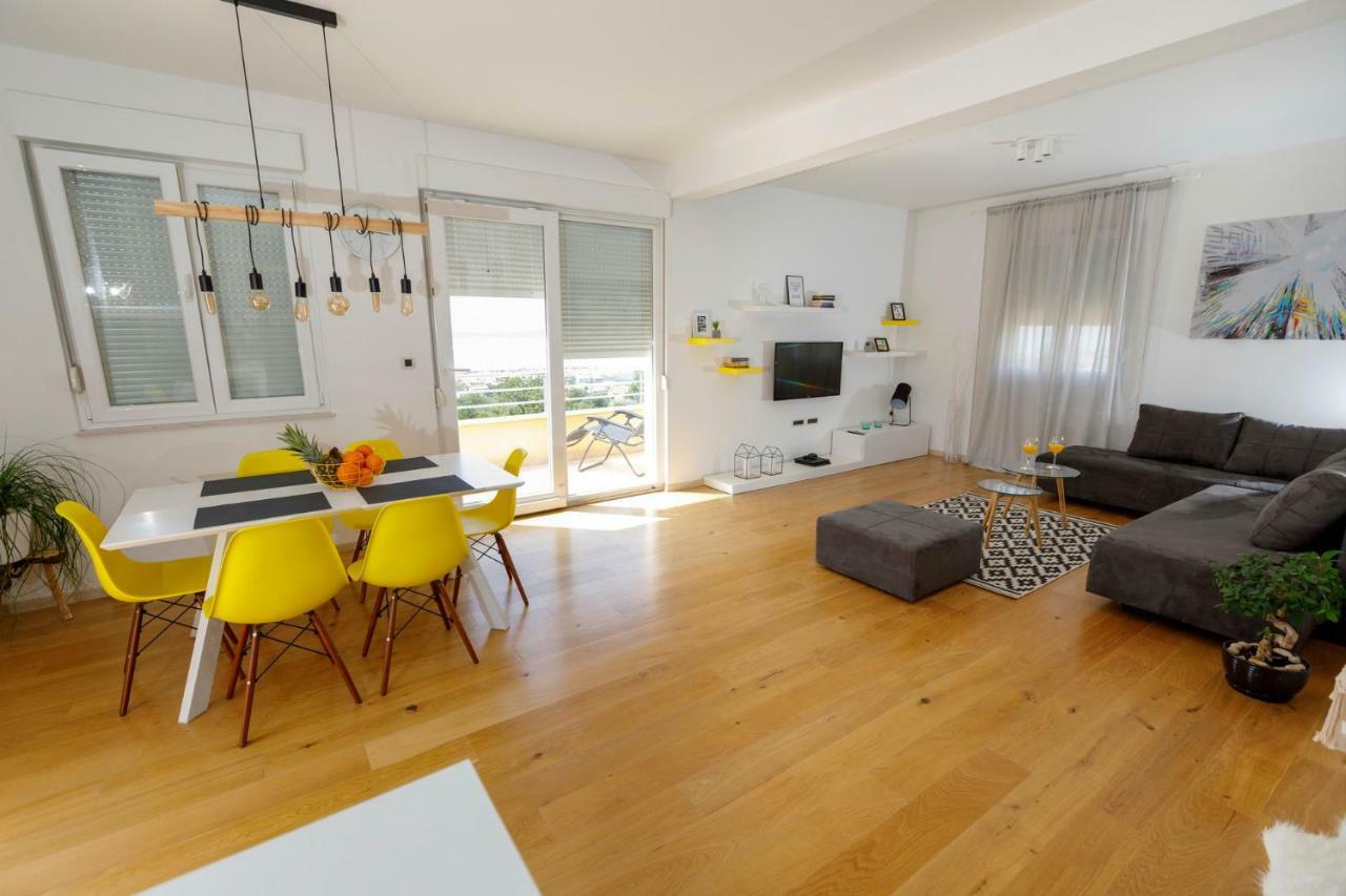 Luxury Villa Castrum Kastela Exterior photo