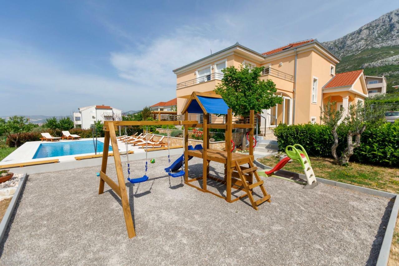 Luxury Villa Castrum Kastela Exterior photo