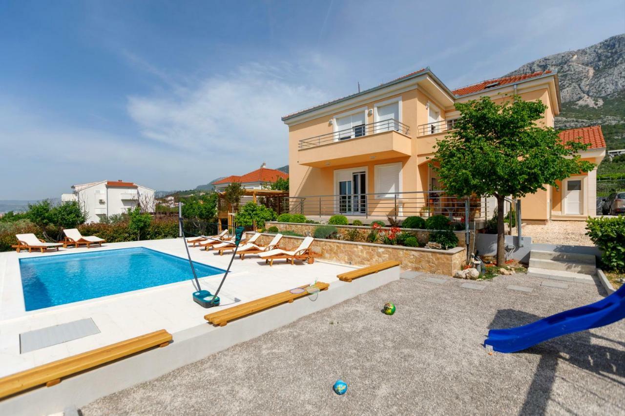 Luxury Villa Castrum Kastela Exterior photo